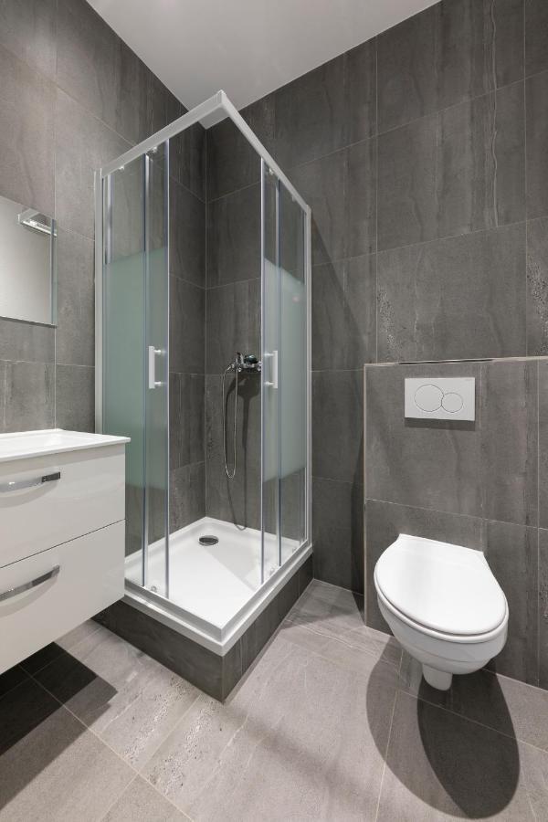 Iqs Rooms - Chambre Double Avec Salle De Bain ルクセンブルク エクステリア 写真